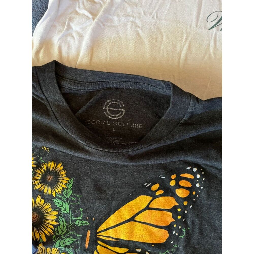 womens graphic t and crop top bundle size large - Picture 5 of 7